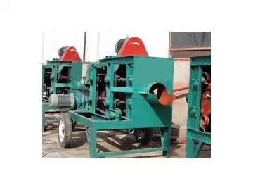 Wood Peeling Machine