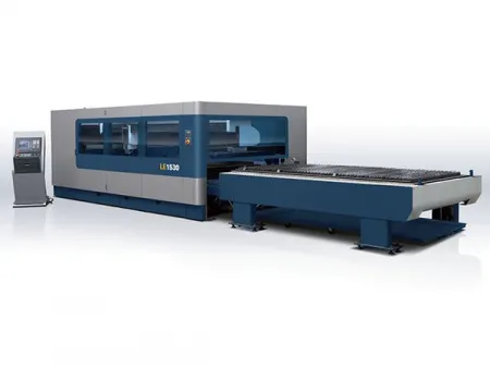 3kW Fiber Laser Cutting Machine