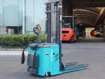 Electric Stacker