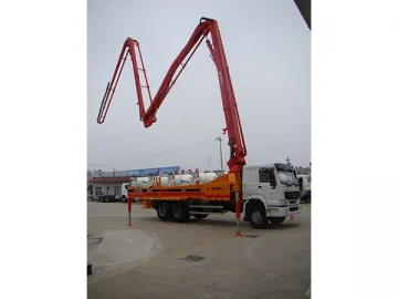 Trailer-Mounted Boom Concrete Pump