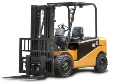 J Series 4-5T Forklift (Four Wheel)