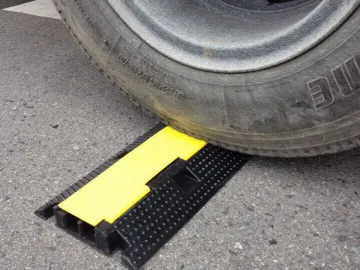 1-Channel Cable Protector Speed Bump