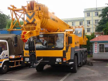 QY100K Truck Crane