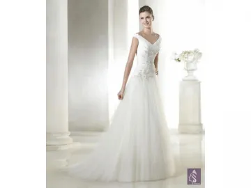 A016 Wedding Dress