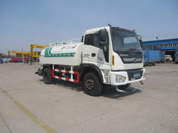 8 Cubic Meter Sprinkler Truck