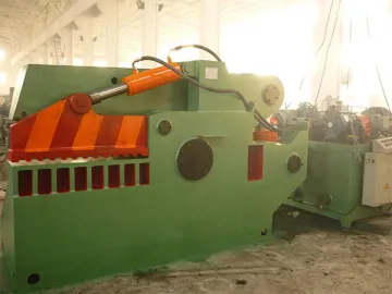 Q43-4000 Hydraulic Alligator Shear