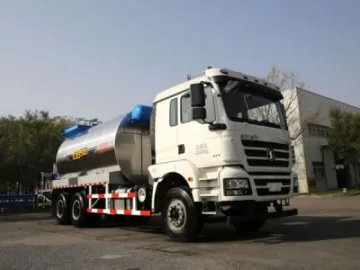 Asphalt Emulsion Sprayer Truck Automatic Asphalt Distributor