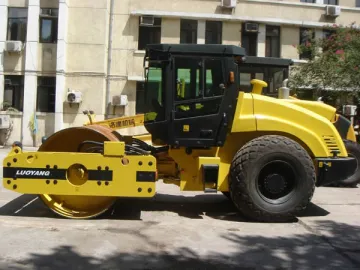 Single Drum Vibratory Roller(Road Roller with Hydraulic Dual Drive, Model LSD1401H/LSD1201H)