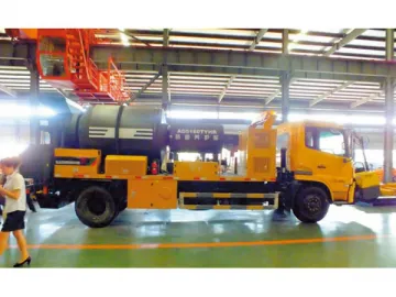 Road Maintenance Truck  (Hot Mix Asphalt Distributor Truck)