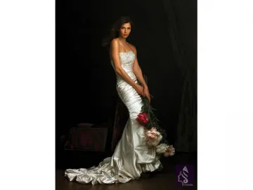 S020 Wedding Dress