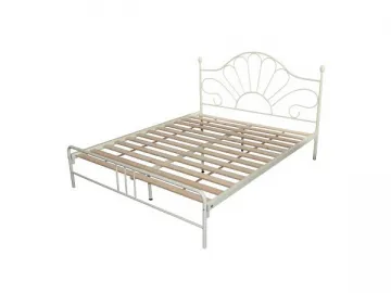 Metal Bed (Countryside Style)